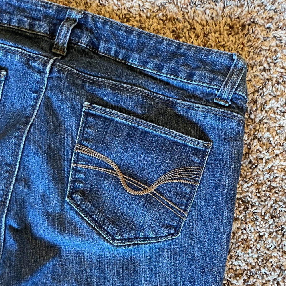 Dress Barn N62 Signature Fit Boot Cut Jeans Women’s Size 10 Tummy Control - Picture 4 of 7